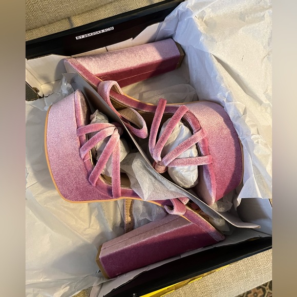 Fashion Nova Keep You Waiting Velvet Heeled Sandal - Pink - Picture 5 of 5